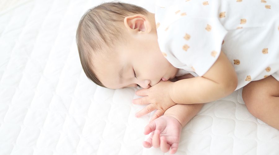 すやすや眠る赤ちゃんのイメージ