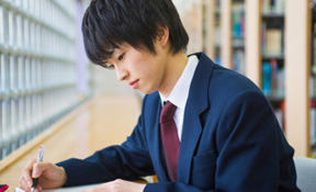 生徒の勉強イメージ画像