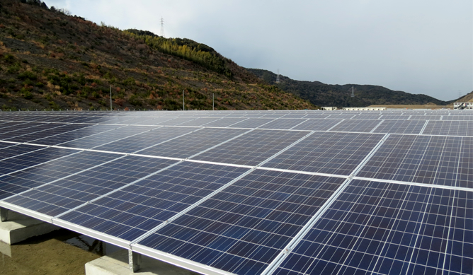 シャープ多奈川太陽光発電所