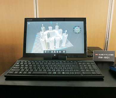 タブレット端末＜RW-16G1＞は、キーボードやマウスなどと接続すればデスクトップパソコンのように使えます(キーボードやマウスは別売りです）