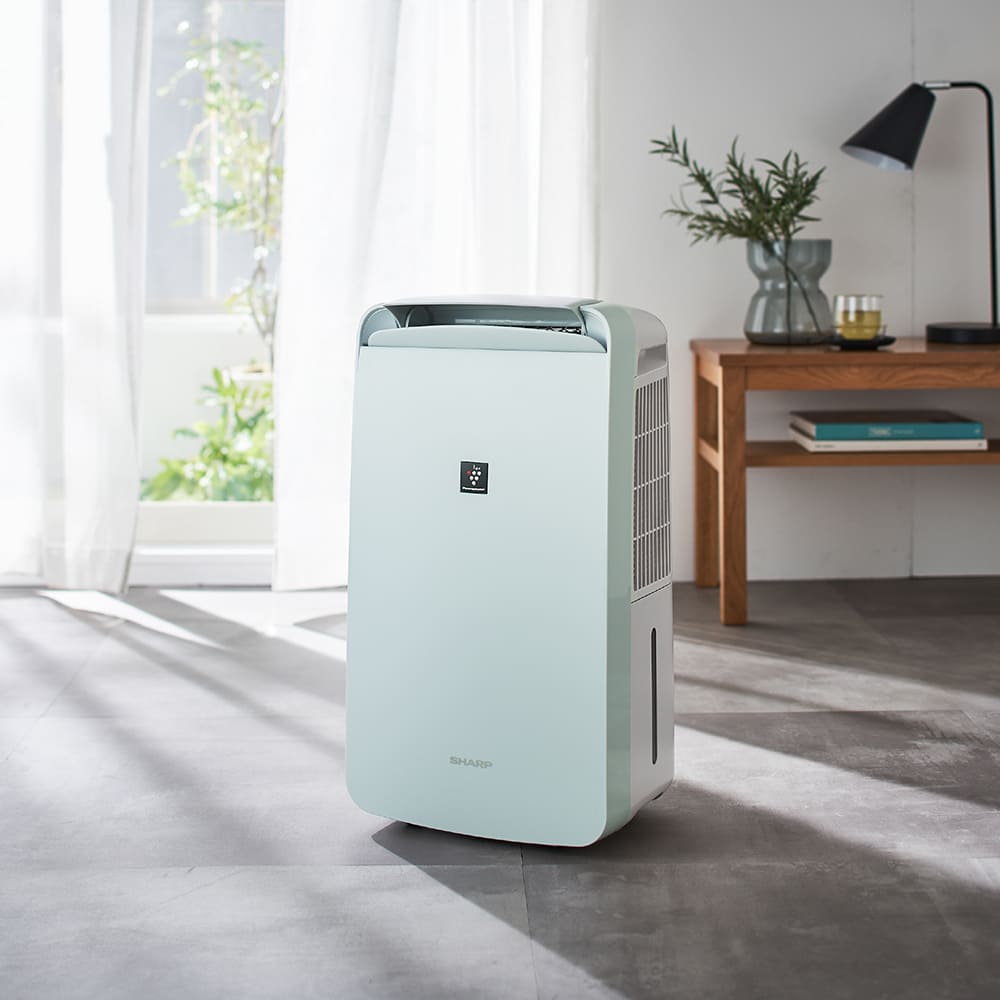 コンプレッサー方式冷風・衣類乾燥除湿機CM-U100:室内設置イメージ（除湿）