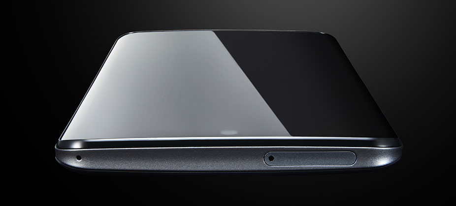 AQUOS zero2 SH-M13