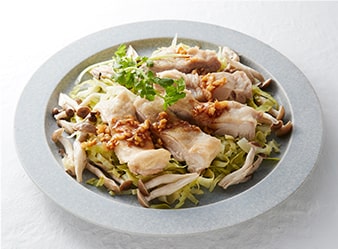 鶏肉とキャベツの蒸し物