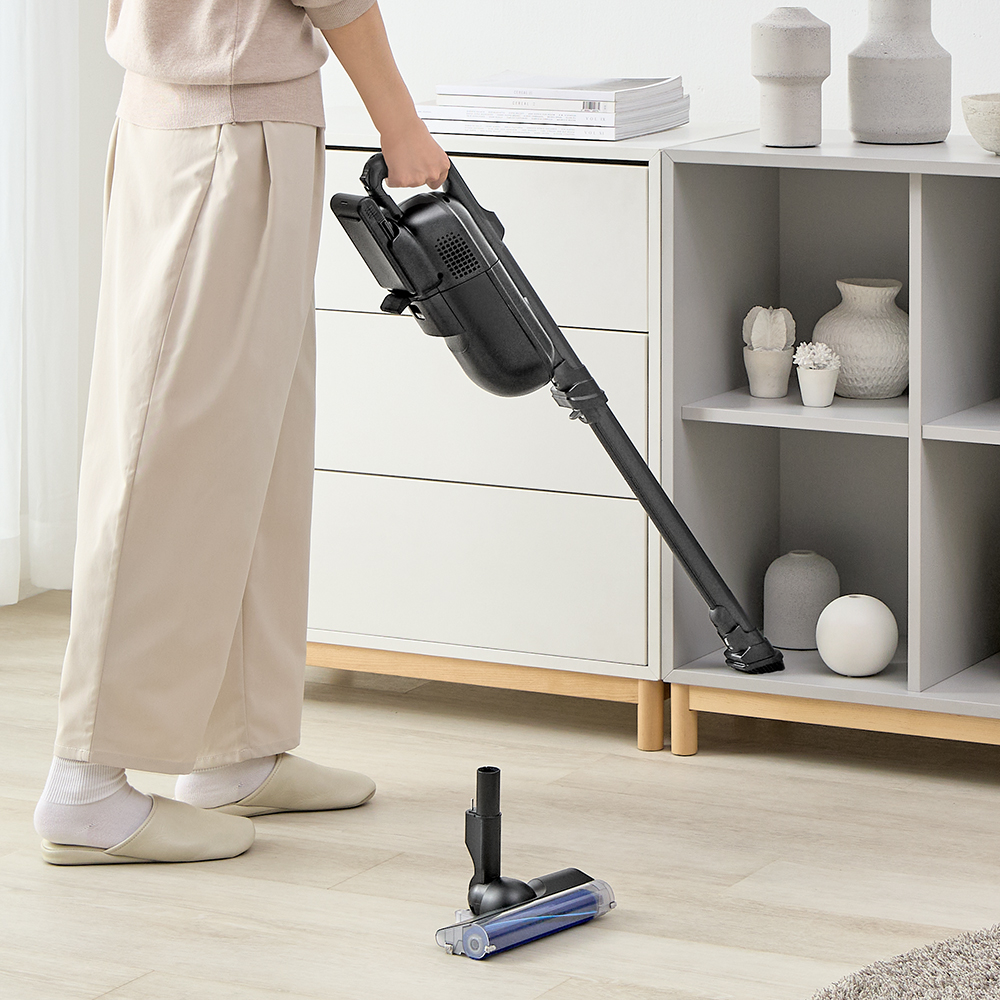 掃除機:EC-KR70A:吸込み口をカンタンに着脱できるスグトルブラシ