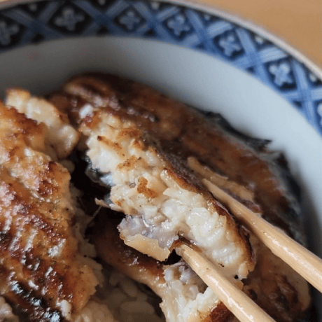 うなぎの蒲焼きをあたためると身がふっくら